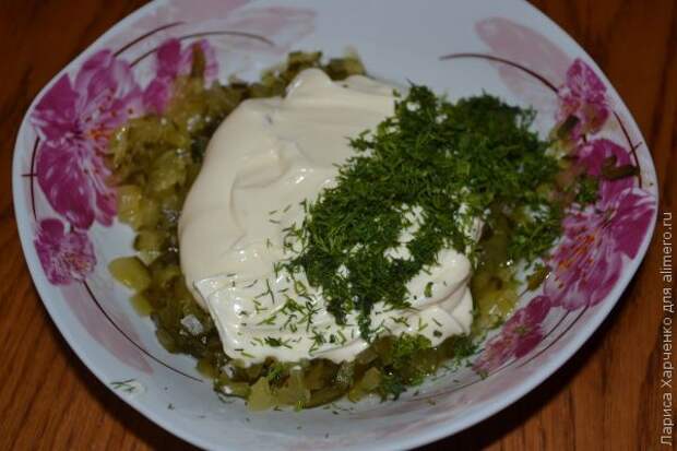 Бабушкины драники с вкусным соусом Бабушкины драники с вкусным соусом