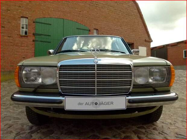 Новенький законсервированный Mercedes-Benz E-class W123 W123, e-class, mercedes, mercedes-benz, олдтаймер