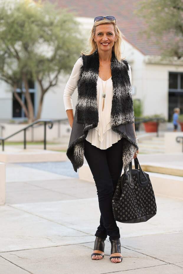 Jacket-Society-Take-A-Look-At-Our-Faux-Leather-And-Fur-Vest-9686