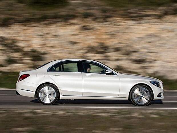 Mercedes_C-Class_Sedan_2014