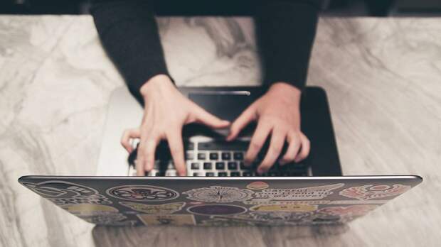 Стало известно, какое количество молодых россиян сталкивались с оскорблениями в интернете