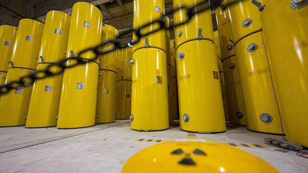 В Иране призвали создать ядерное оружие для равноправного диалога с Западом