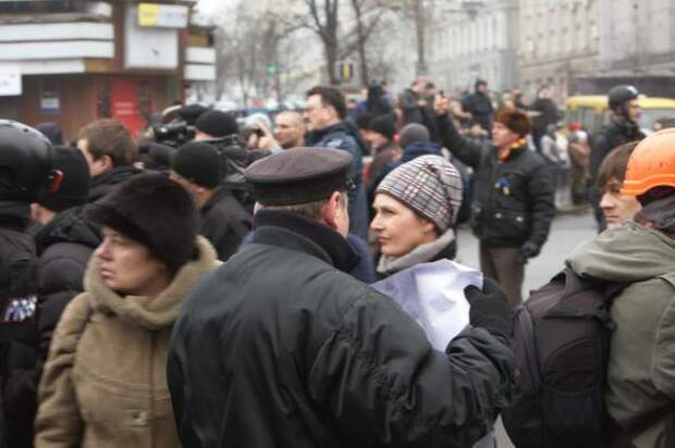 Киевляне за чистый город и против фашистов