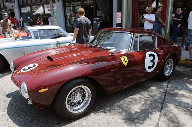 Слет обладателей автомобилей Ferrari в Колорадо (61 фото) Слет обладателей автомобилей Ferrari в Колорадо (61 фото)