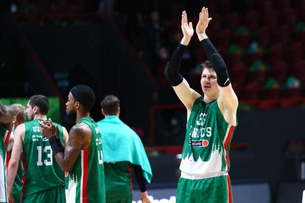 УНИКС в концовке матча вырвал победу у «Панатинайкоса»