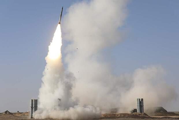 Серия взрывов прозвучала в Орле на фоне ракетной опасности