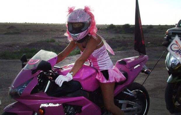 Женский пол тоже любит мотоциклы! байк, байкерша, девочки, девушки, девушки и мотоциклы, мото, мотоцикл, мотоциклистка