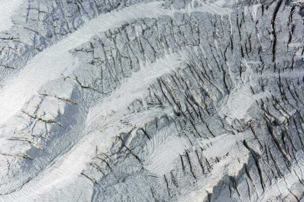 Ученые выяснили, что льды Антарктиды начали таять быстрее из-за теплых течений