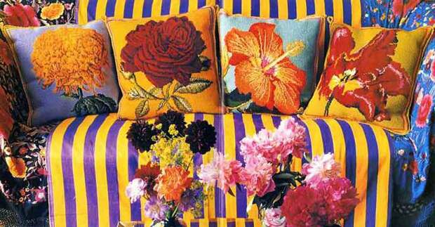 3899041_4largeflowercushions1 (700x365, 63Kb)