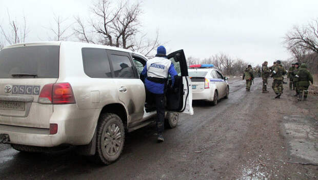 ОБСЕ: наблюдатели, которые отправились в Дебальцево, на связь не выходят