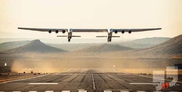 Model 351 Stratolaunch 