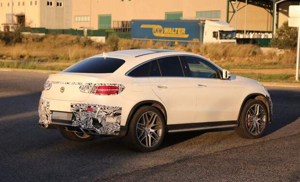 Новый Mercedes-Benz копирует BMW X6 bmw, gle, gle coupe, mercedes-benz