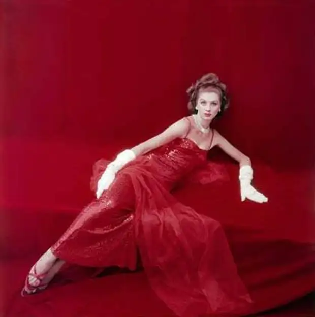 Suzy Parker Chanel