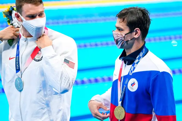 В мире уже пожалели, что Россию флага и гимна лишили. Без флага на Олимпиаде наши вытсупают лучше, чем обычно. Вот она, гордость