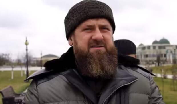 Кадыров сообщил о передаче списка добровольцев-националистов своему батальону