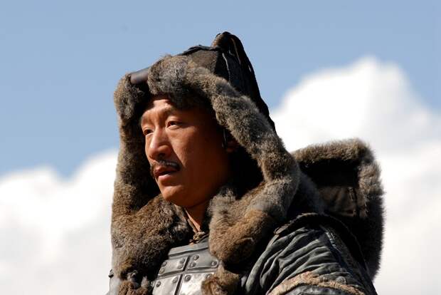Монгольский головной убор -махалай.