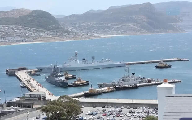 Вашингтон раскритиковал ЮАР за приглашение Ирана на учения БРИКС