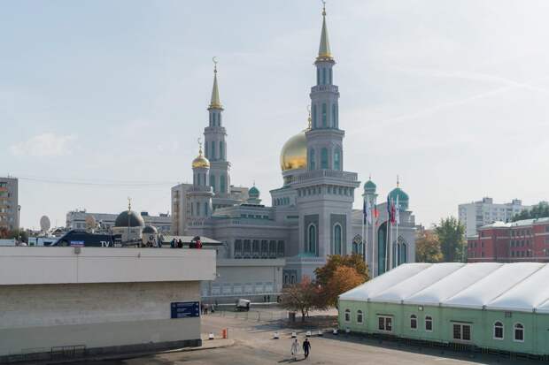 80-метровые минареты и место для 10 тысяч верующих — как выглядит Московская Соборная мечеть. Изображение № 2.