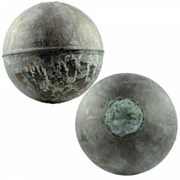 Загадка небесных металлических шаров (3 фото)
