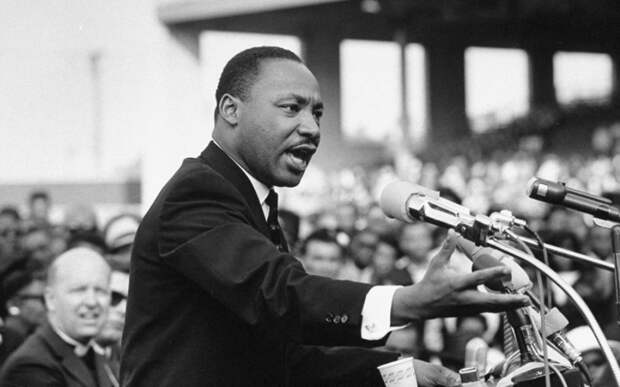 https://lifelabslearning.com/wp-content/uploads/2020/01/Martin-Luther-King-Jr-1024x640-1024x640.jpg