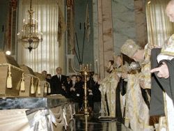 Как царская семья возвращается в российскую историю Как царская семья возвращается в российскую историю