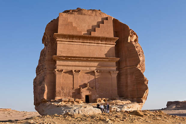 Каср аль-Фарид: одинокий замок в скале посреди пустыни достопримечательности, история, туризм, факты