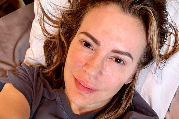 Актриса Алисса Милано заявила, что чувствует себя нормально в менопаузу