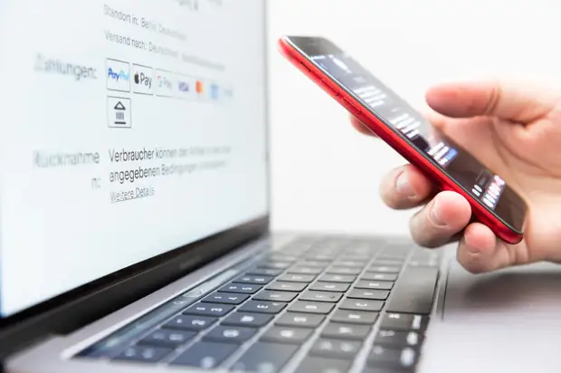 PayPal приостановит получение и отправку платежей в России с 18 марта