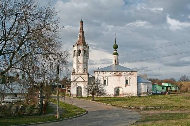 Никольская церковь в Суздале