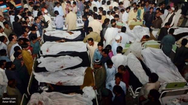Жертвы взрыва в Вагахе, Пакистан