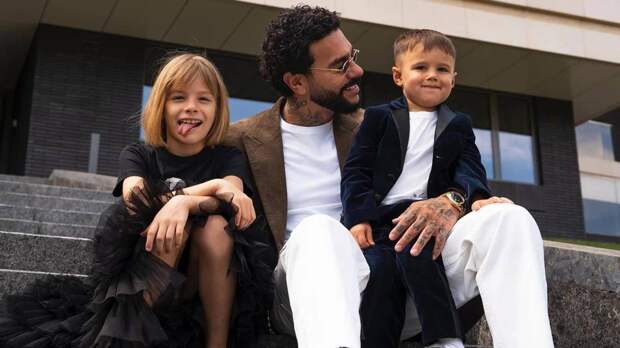 Мама Тимати выдала тайну младшей внучки: «Носы одинаковые»