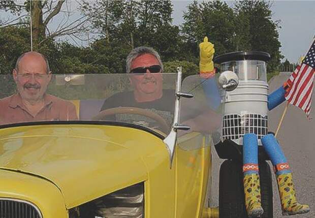 Робот HitchBot