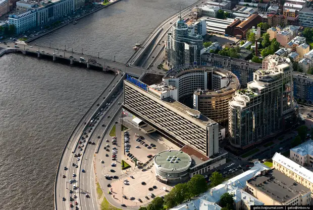 Гостиница «Санкт-Петербург».