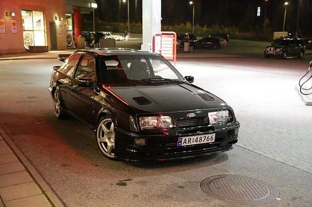 Подборка классических и тюнингованных автомобилей (72 фото)