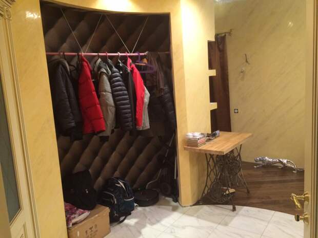 Шкаф в прихожей Шкаф в прихожей