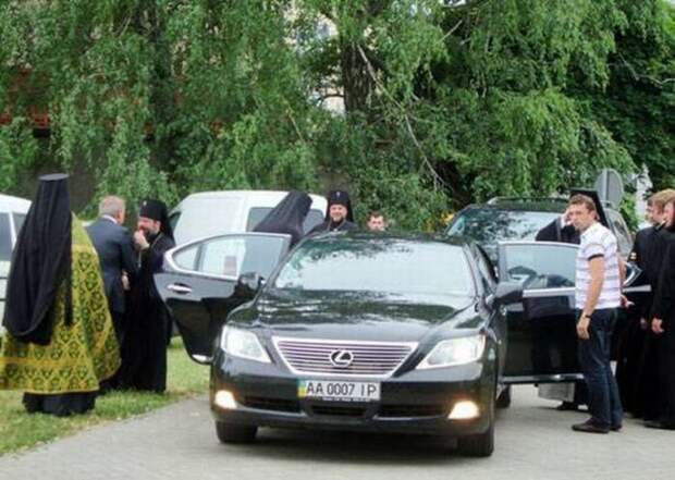 Новый владыка Житомирский и Новоград-Волынский Никодим (3 фото)