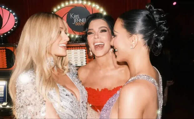 Пэрис Хилтон, Крис Дженнер и Ким Кардашьян