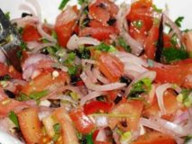 Узбекский салат из помидоров Ачтк-чучук