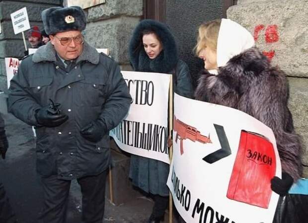 Подборка атмосферных кадров из 90-х