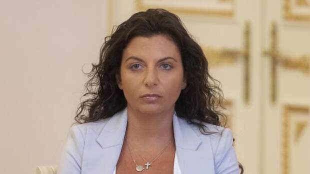 Потерявшая волосы Симоньян решилась показать себя без парика