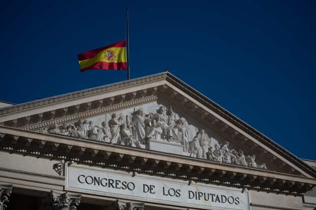 Испания после угроз Трампа согласилась помогать США против Ирана