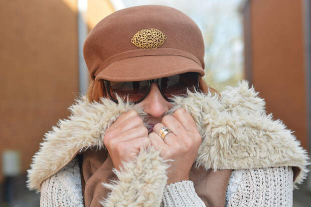 Shearling/suede gilet, vintage 60s hat