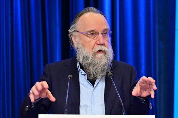 Философ предупредил о рисках применения ядерного оружия из-за операции в Иране