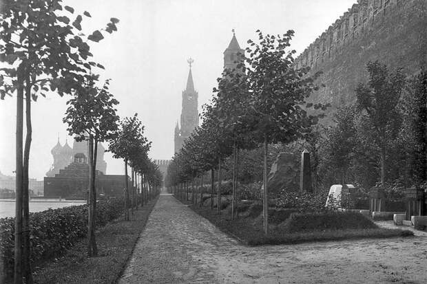 moscowthe30s-36 (700x466, 247Kb)