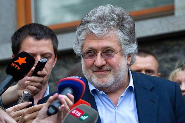 Банк Коломойского заблокировал счета Порошенко Банк Коломойского заблокировал счета Порошенко