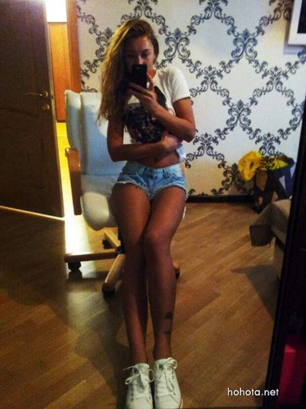 Соблазнительные домашние фотографии красивых девушек (100 фото) Соблазнительные домашние фотографии красивых девушек (100 фото)