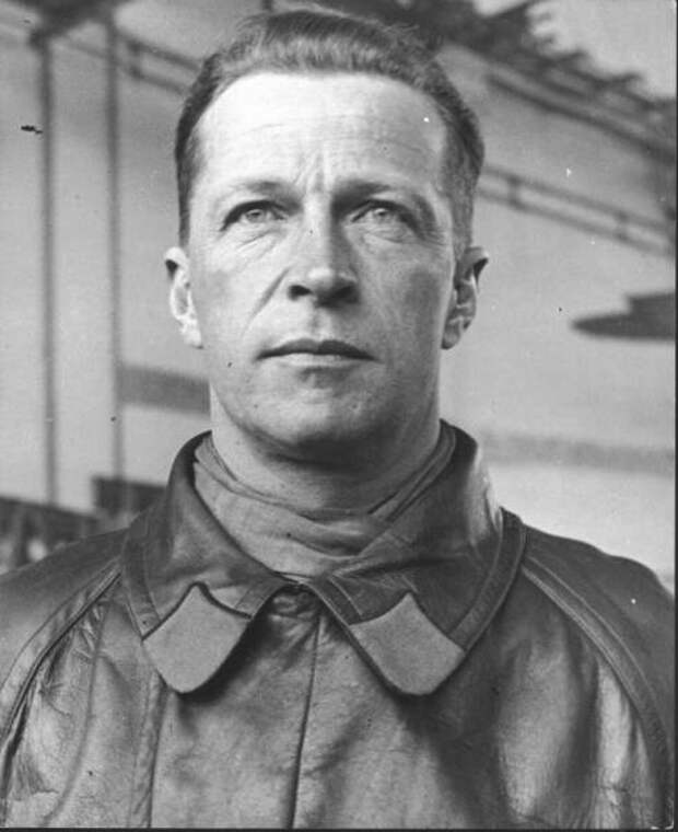 Герой Советского союза летчик Михаил Громов. Марк Марков-Гринберг, 1940 год, из архива МАММ/МДФ.