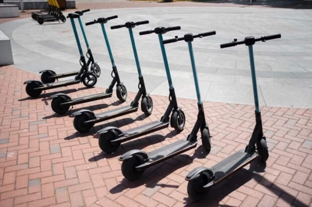 Эксперт Бондарь рассказал, как безопасно заряжать электросамокат