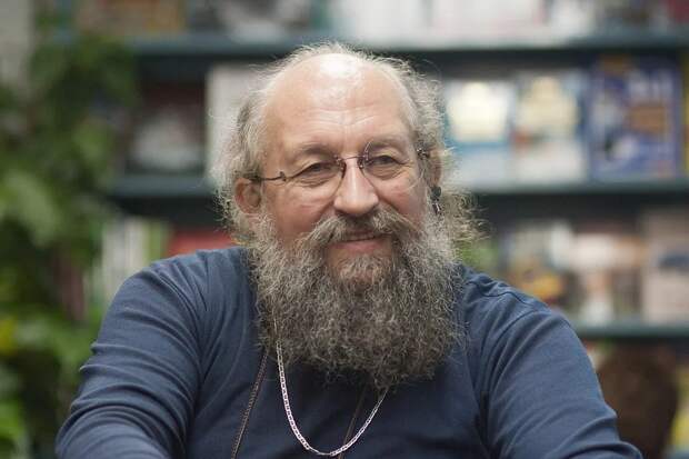 Неверно интерпретирует законы: Вассерман жёстко высказался против Роскомнадзора