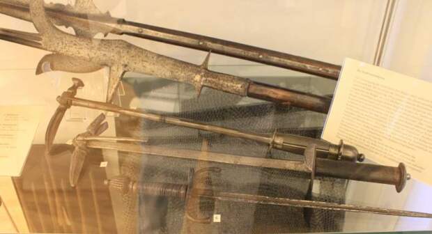 С кем сражались латники императора Максимилиана?